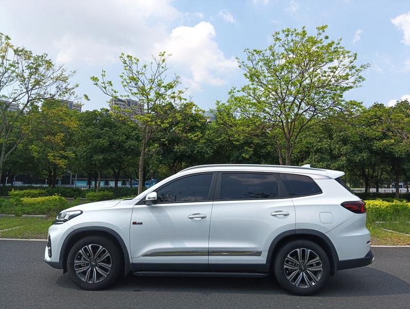 Chery Tiggo 8, 2022 — фото 4 из 12