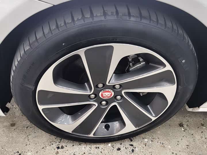 Jaguar XF L, 2021 — фото 8 из 9
