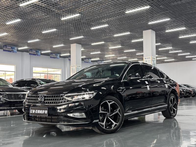 Volkswagen Magotan, 2023 — купить в Курске под ключ