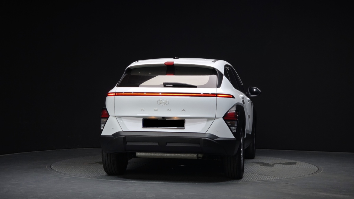 Hyundai Kona, 2023 — фото 4 из 12
