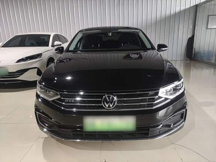 Volkswagen Magotan GTE Hybrid, 2023 — фото 3 из 9