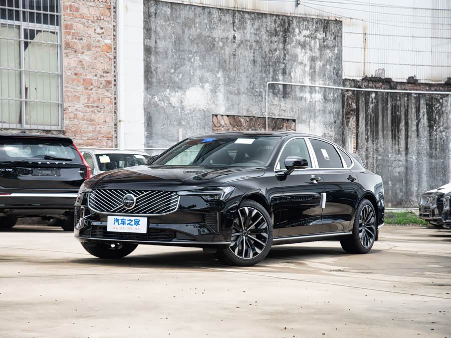 Volvo S90, 2026 — купить в Калуге под ключ