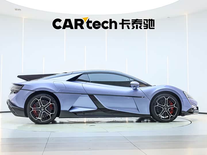 BYD Yangwang U9, 2024 — фото 7 из 9
