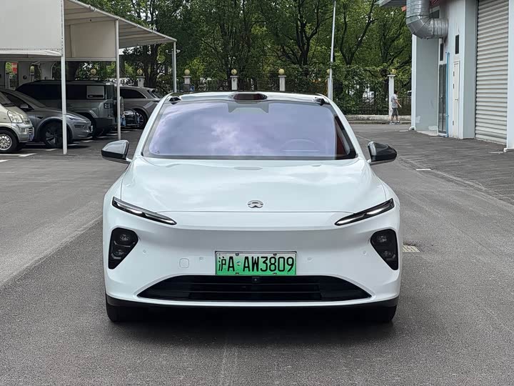 Nio ET7, 2022 — фото 2 из 9