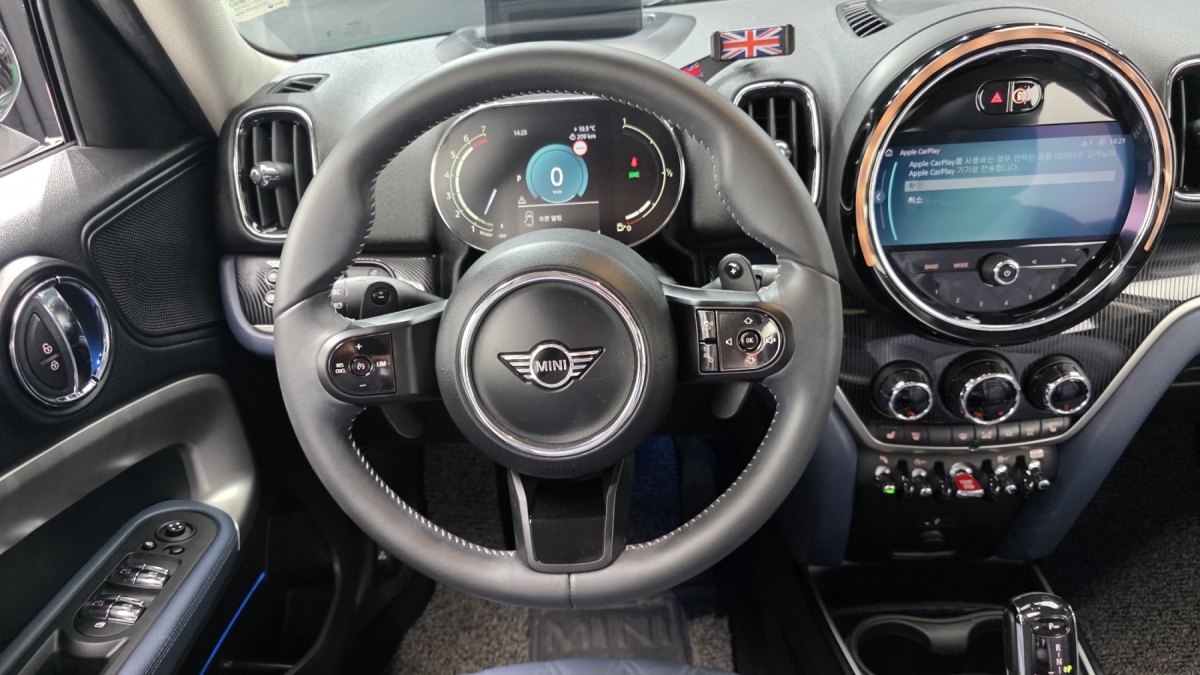 Mini Countryman, 2023 — фото 12 из 12