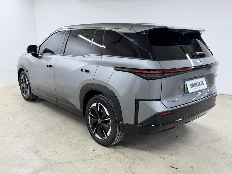 Toyota bZ3X, 2025 — фото 4 из 12