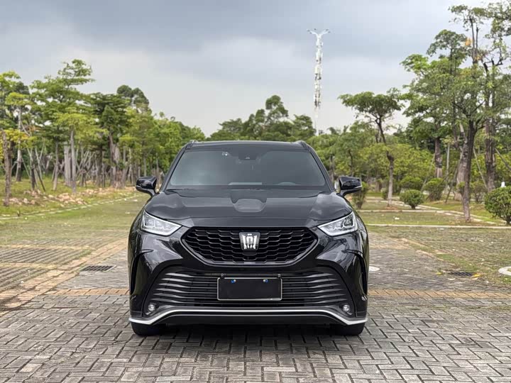 Toyota Crown Kluger, 2023 — фото 2 из 9
