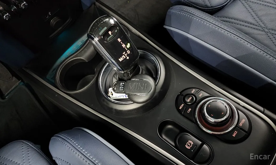 Mini Countryman, 2023 — фото 9 из 12