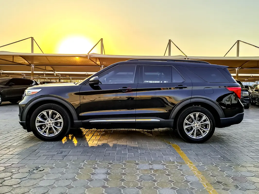 Ford Explorer, 2023 — фото 5 из 10
