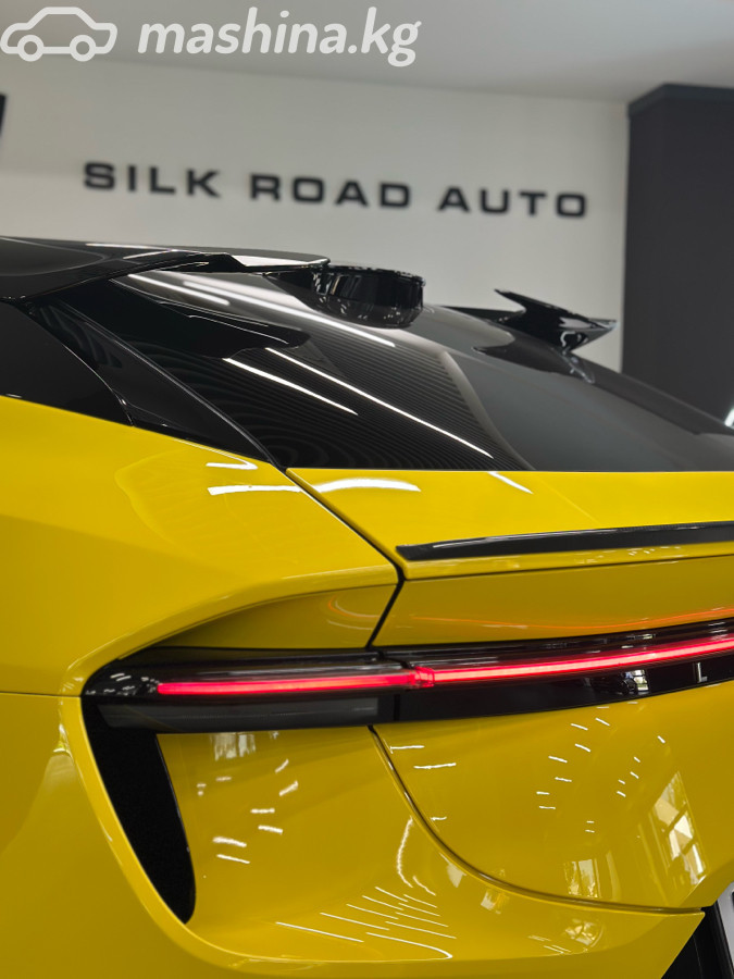 Lotus Eletre, 2023 — фото 8 из 12