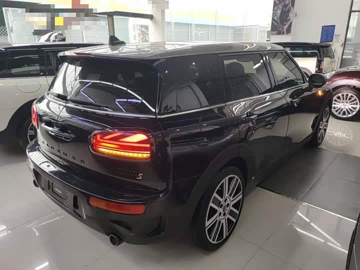 Mini Clubman, 2023 — фото 5 из 9