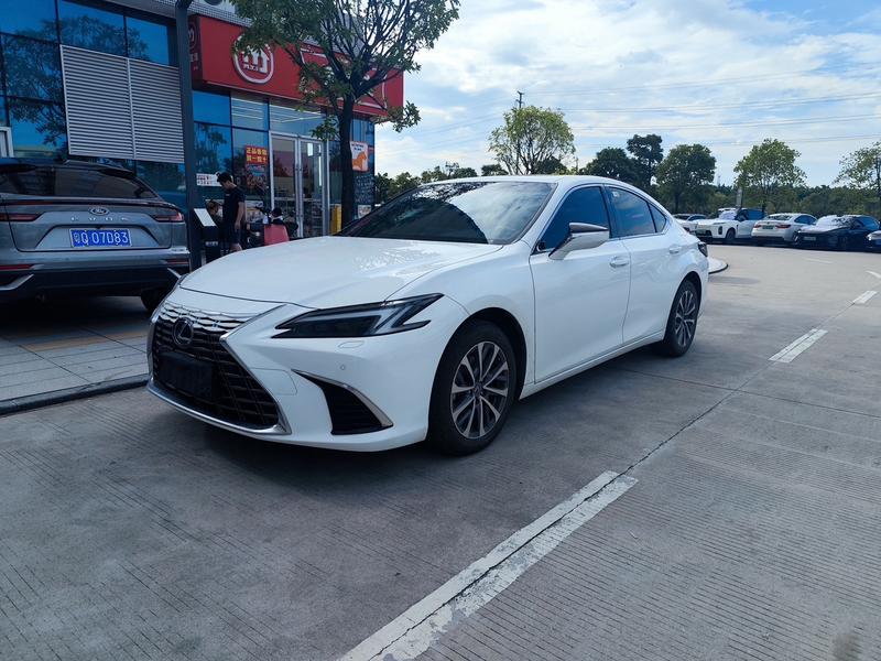 Lexus ES, 2026 — купить в Липецке под ключ