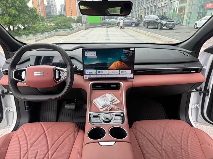 Geely Galaxy L6, 2026 — фото 6 из 9