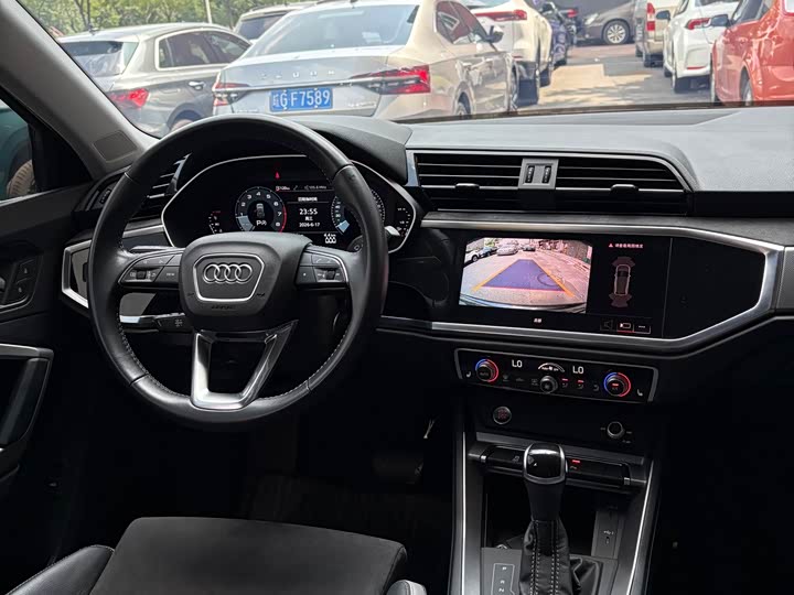 Audi Q3, 2022 — фото 9 из 9