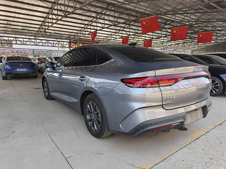 BYD Qin L, 2025 — фото 6 из 9