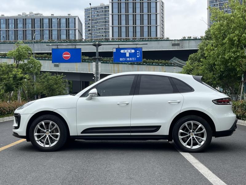Porsche Macan, 2022 — фото 4 из 12