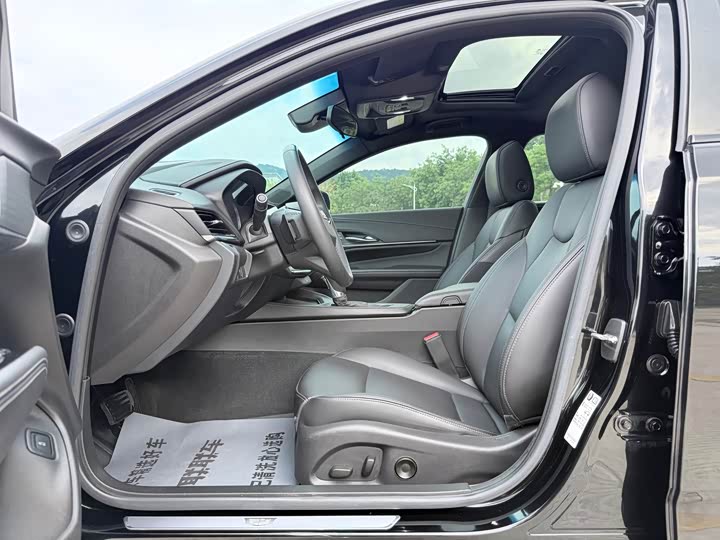 Cadillac CT4, 2022 — фото 8 из 9
