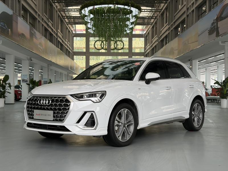 Audi Q3, 2023 — купить в Москве под ключ