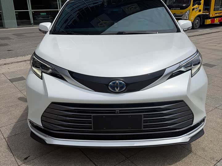 Toyota Sienna, 2024 — купить в Калуге под ключ
