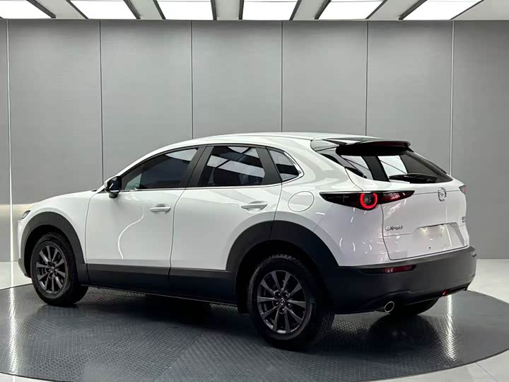 Mazda CX-30, 2022 — фото 3 из 9