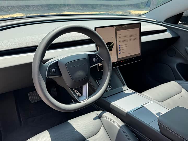 Tesla Model 3, 2024 — фото 5 из 9