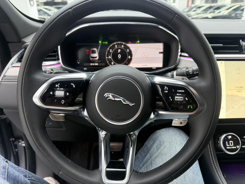 Jaguar F-Pace, 2023 — фото 9 из 12