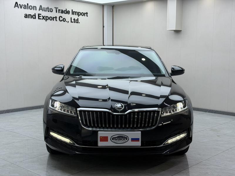 Skoda Superb, 2024 — фото 2 из 12