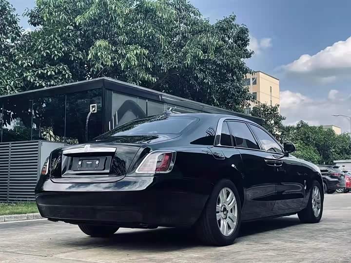 Rolls-Royce Ghost, 2022 — фото 7 из 9