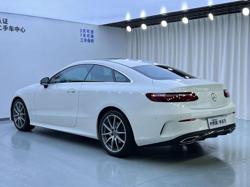 Mercedes-Benz E-Class, 2023 — фото 4 из 12