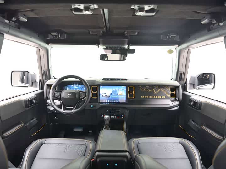 Ford Bronco, 2025 — фото 7 из 9