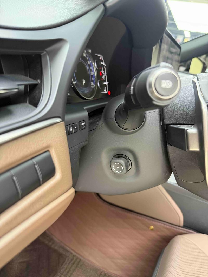 Lexus ES, 2025 — фото 10 из 12