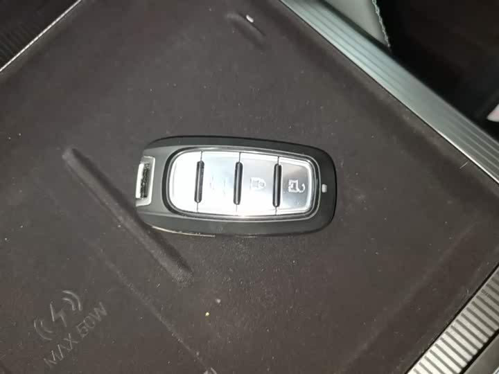 BYD Song L DM-i Hybrid, 2025 — фото 9 из 9