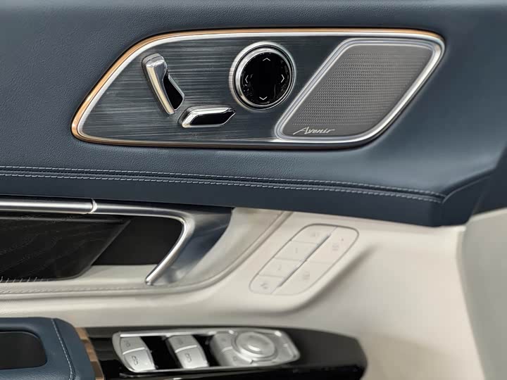 Buick GL8 Century, 2022 — фото 7 из 9