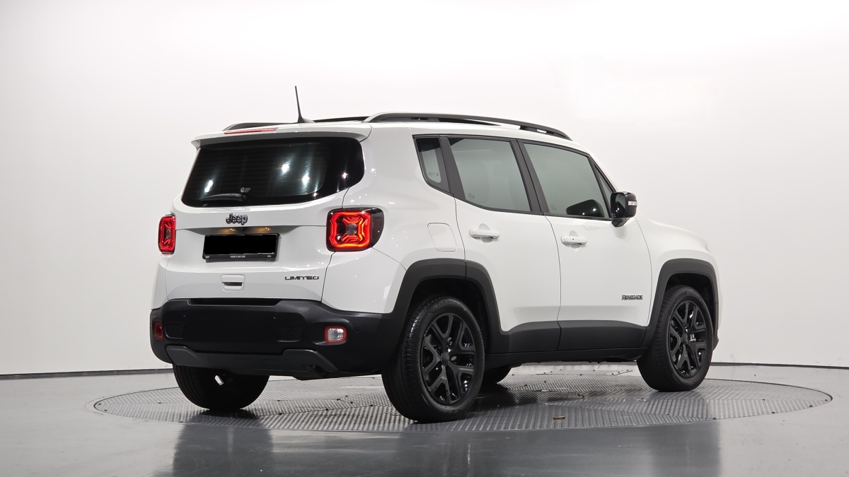 Jeep Renegade, 2023 — фото 2 из 12