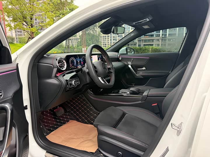 Mercedes-Benz A-Class, 2023 — фото 4 из 9