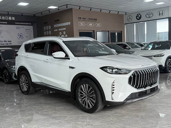 Jetour X70 Plus, 2023 — фото 3 из 9