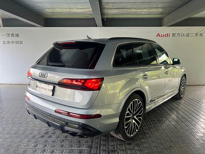 Audi SQ7, 2024 — фото 5 из 9