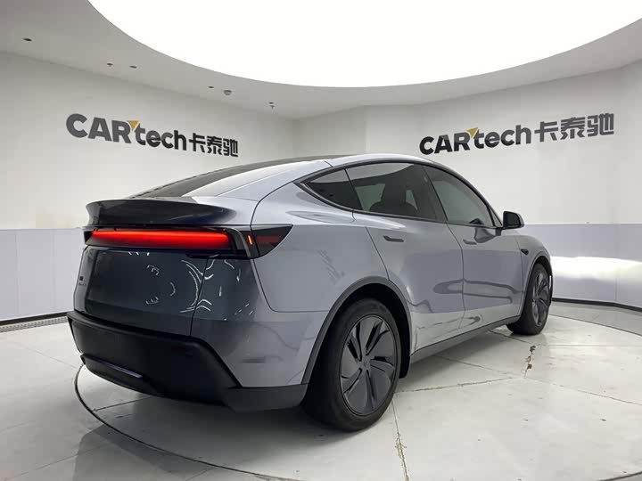 Tesla Model Y, 2025 — фото 5 из 9