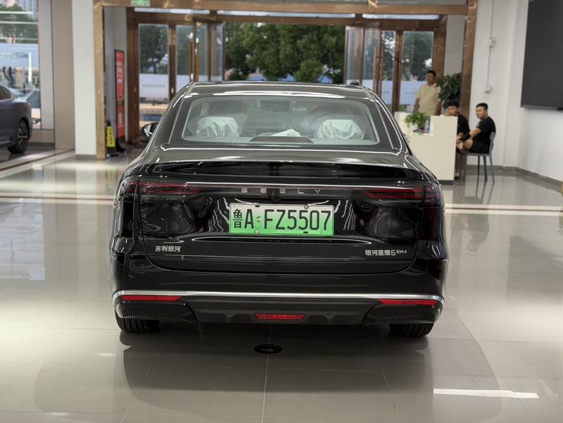 Geely Galaxy Starshine 6, 2025 — фото 5 из 11