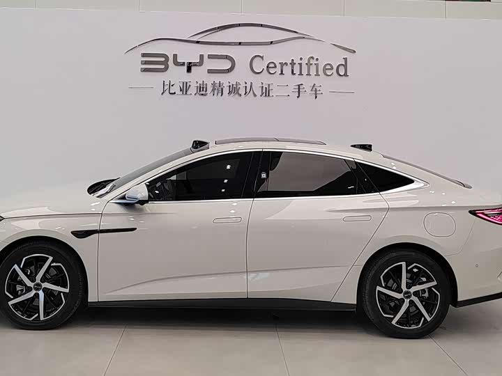 BYD Seal 07 DM-i Hybrid, 2025 — фото 3 из 9