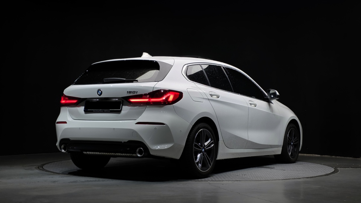 BMW 1 Series, 2022 — фото 2 из 12