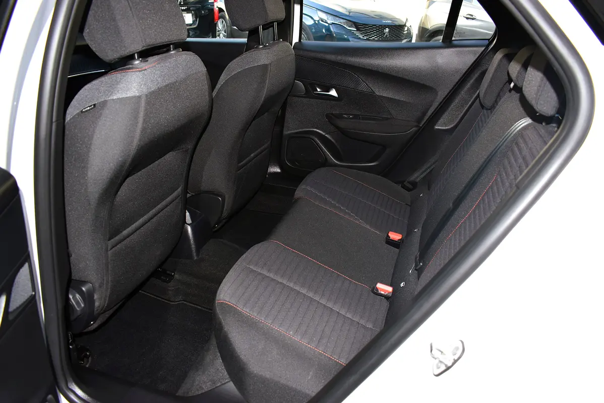 Peugeot 2008, 2023 — фото 10 из 10