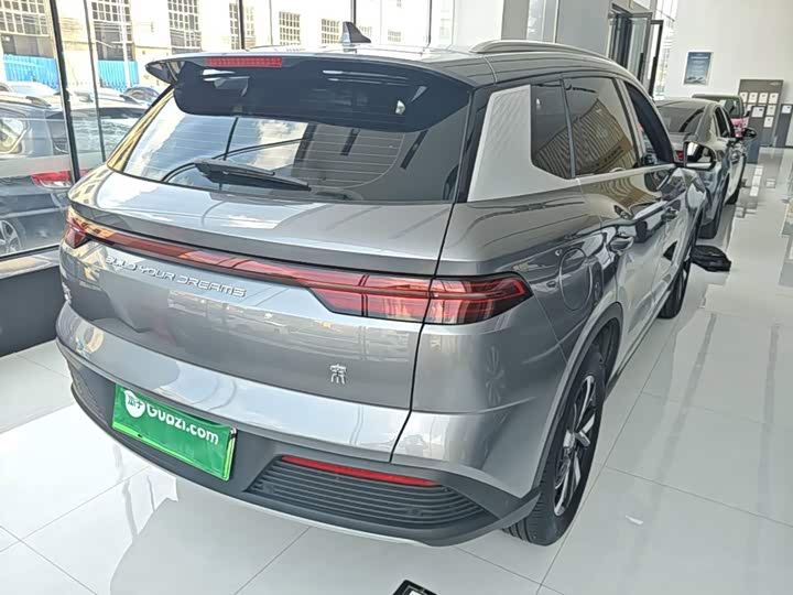 BYD Song Pro Hybrid, 2024 — фото 7 из 9