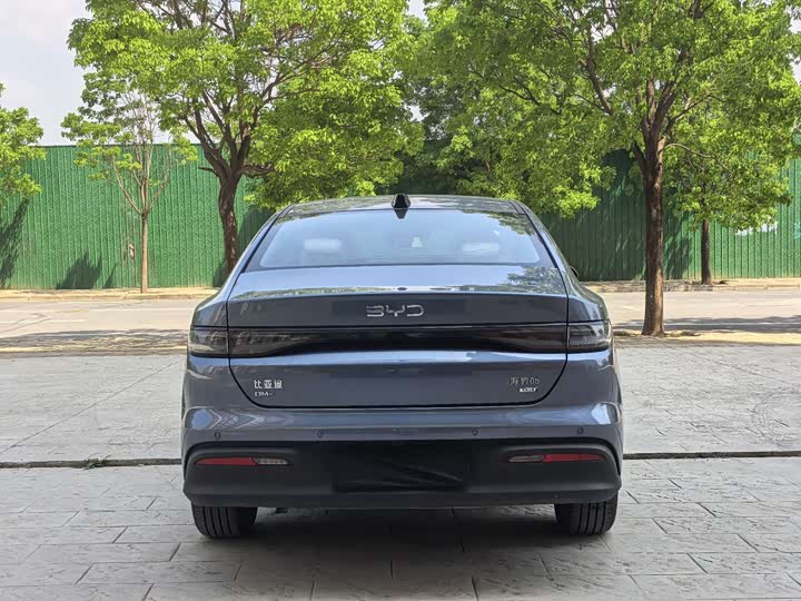 BYD Seal 05 DM-i Hybrid, 2024 — фото 5 из 9