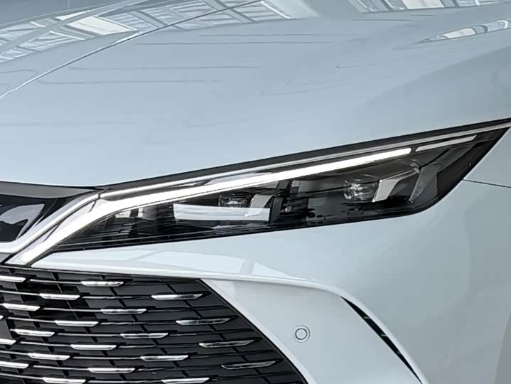 BYD Qin L, 2024 — фото 5 из 9