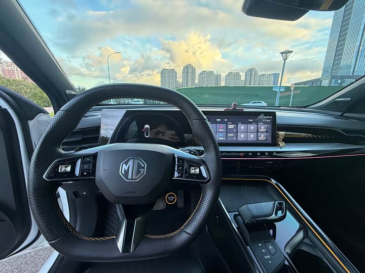 MG Motor 5 Scorpio, 2022 — фото 8 из 9