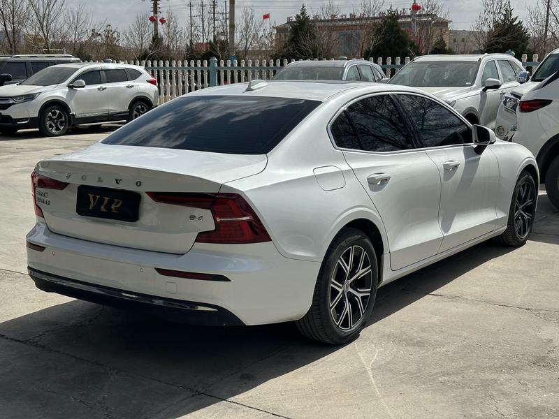 Volvo S60, 2024 — фото 6 из 11