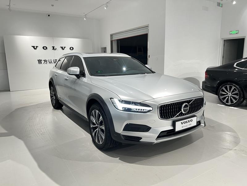 Volvo V90, 2025 — фото 3 из 12