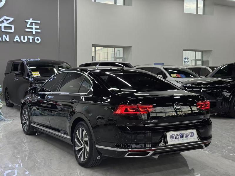 Volkswagen Magotan GTE Hybrid, 2022 — фото 4 из 10