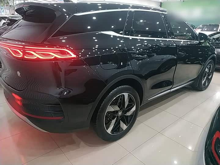 BYD Tang Hybrid/EV, 2024 — фото 7 из 9